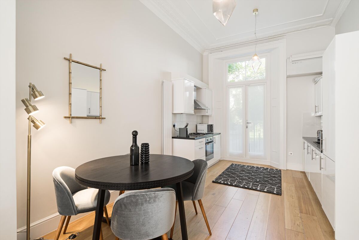 to rent in Leinster Square, Notting Hill, London, W2