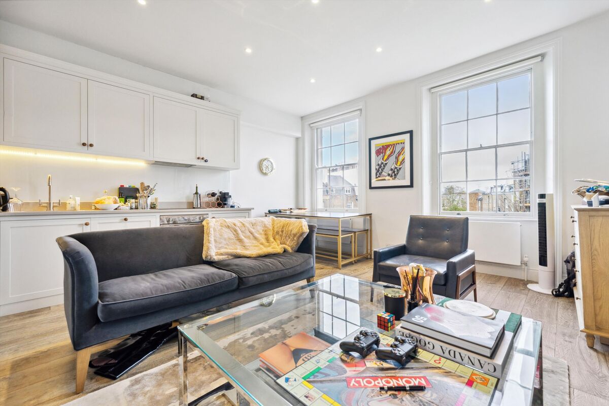 flat to rent in Chepstow Crescent, Notting Hill, London, W11