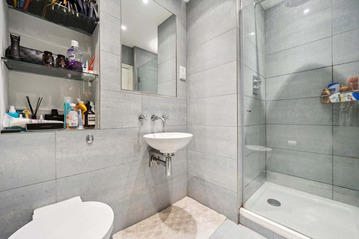 flat to rent in Chepstow Crescent, Notting Hill, London, W11