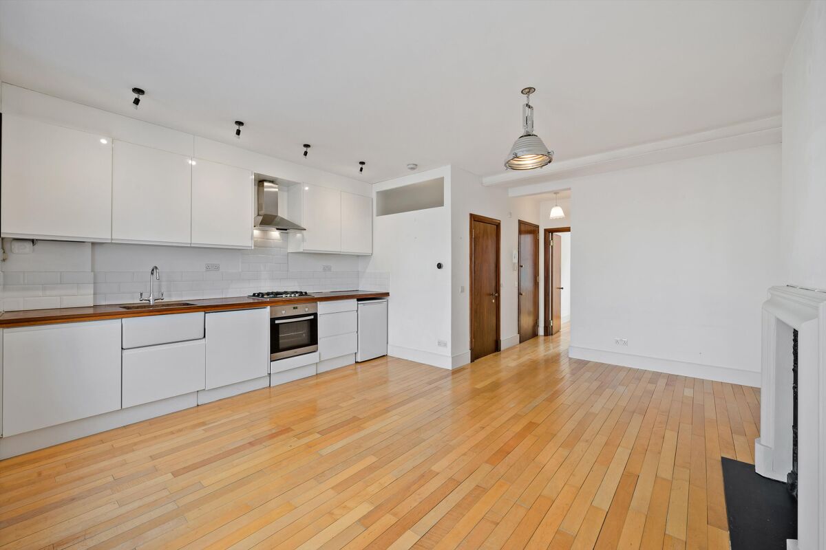 flat to rent in Talbot Road, Notting Hill, London, W11 NHQ012463820