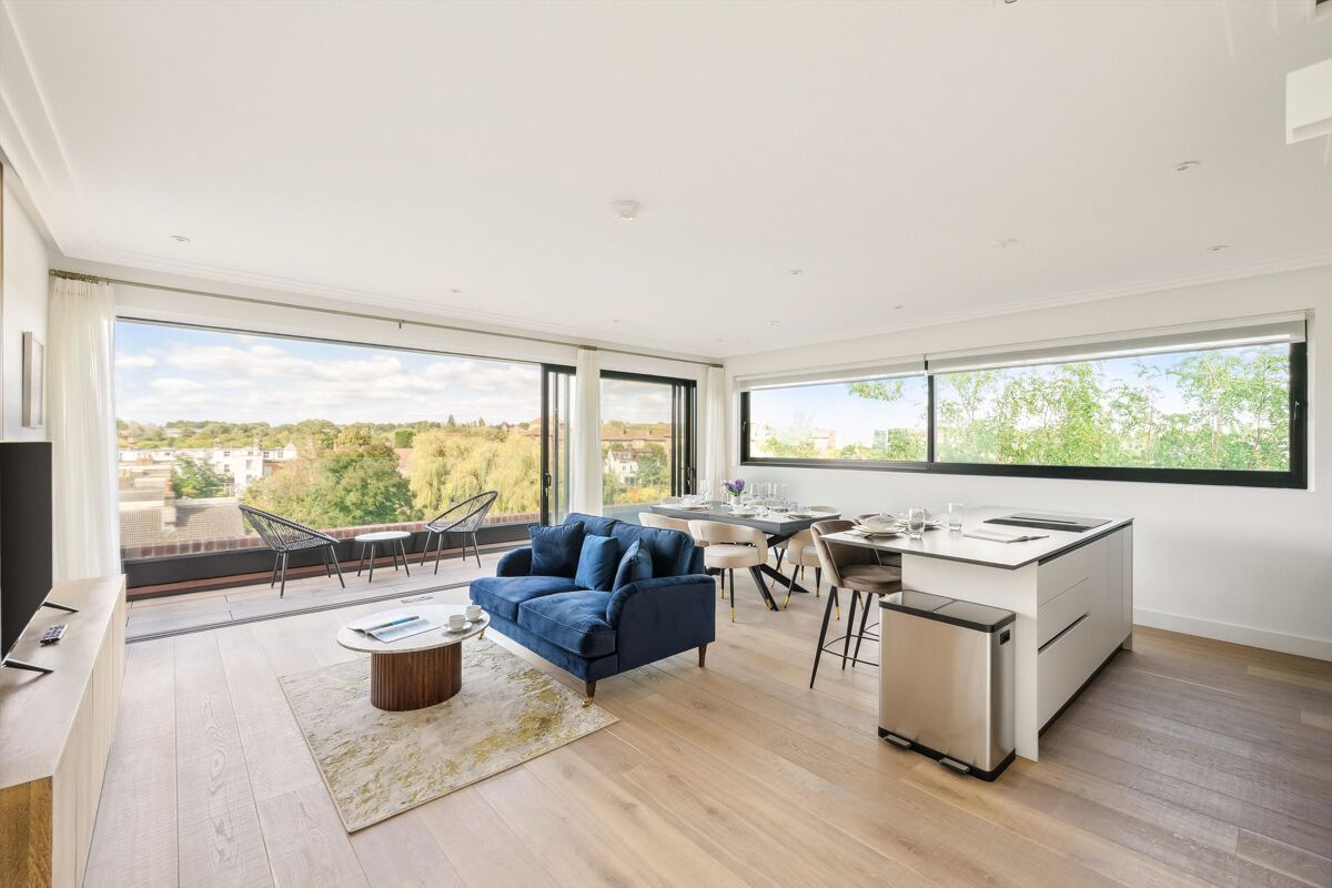 flat to rent in Coronation Court, Brewster Gardens, London, W10