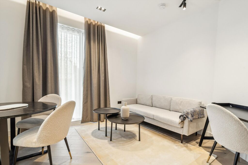 Image of Pembridge Gardens, Notting Hill Gate, London, W2