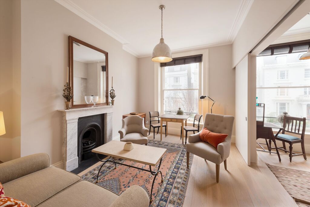 Image of Pembridge Crescent, London, W11
