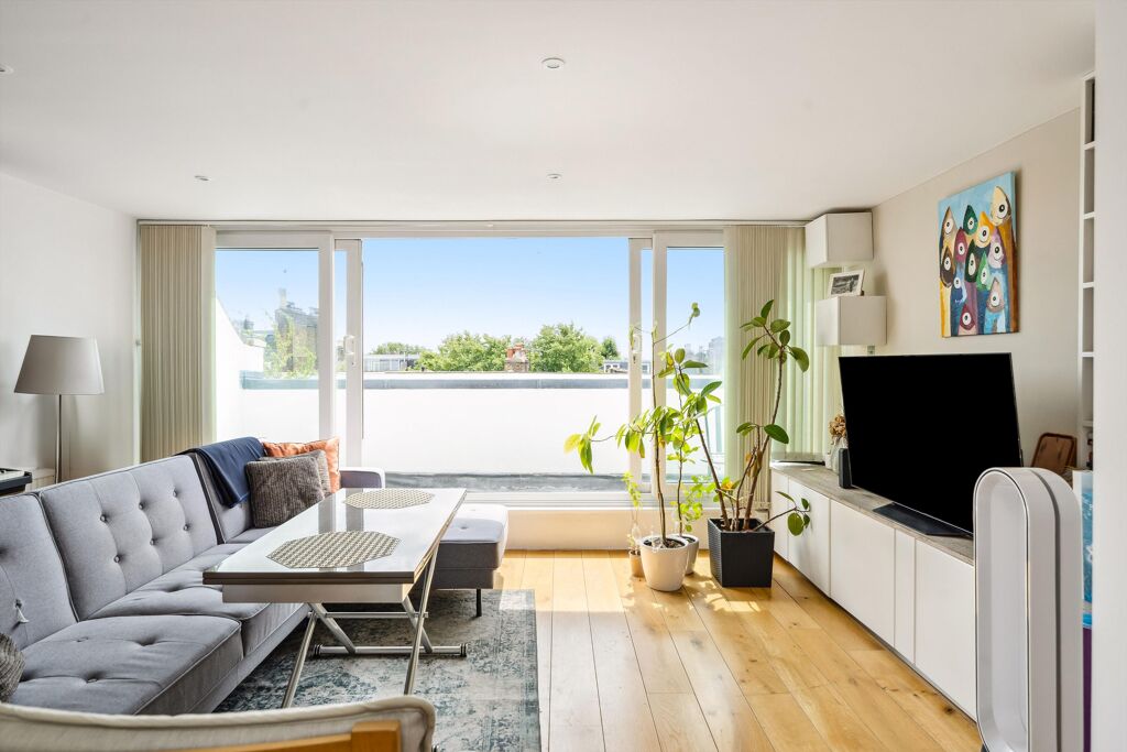 Image of Chesterton Road, London, W10