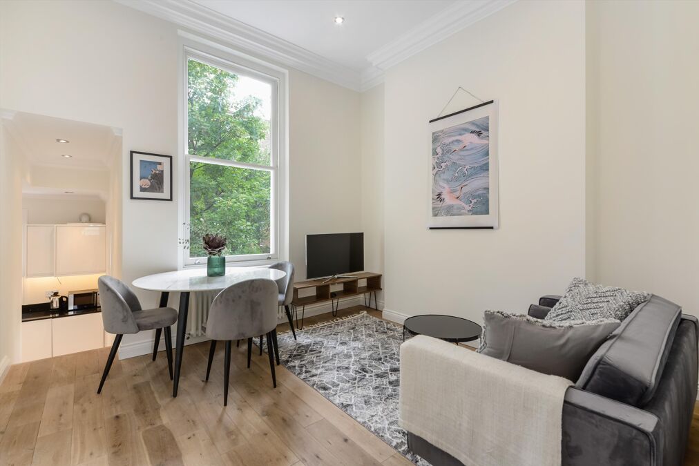 Image of Cambridge Gardens, London, W10