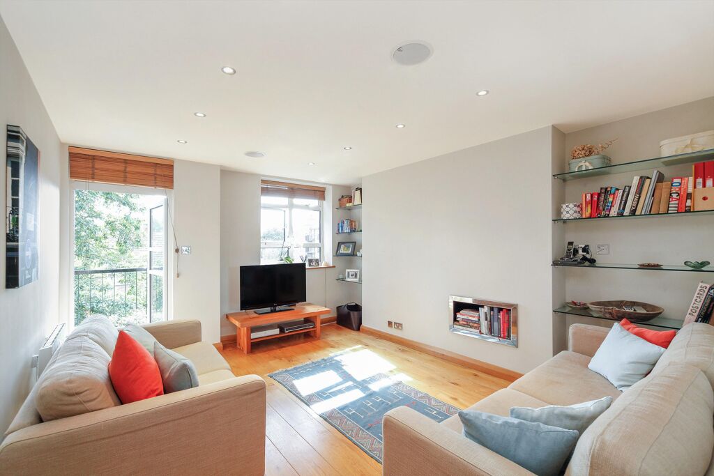 Image of Longlands Court, Westbourne Grove, Notting Hill, London, W11