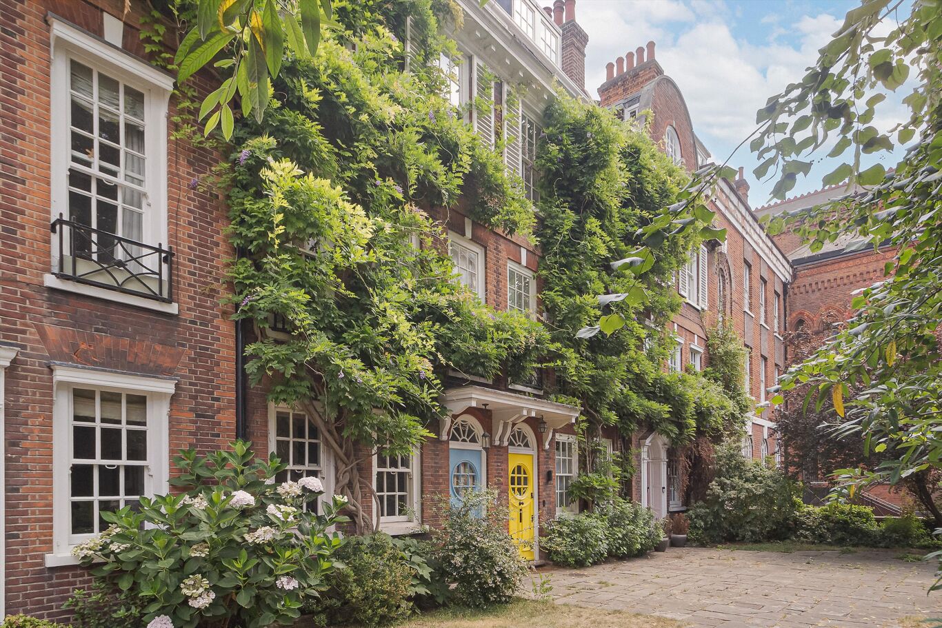 Image of St. Petersburgh Place, W2