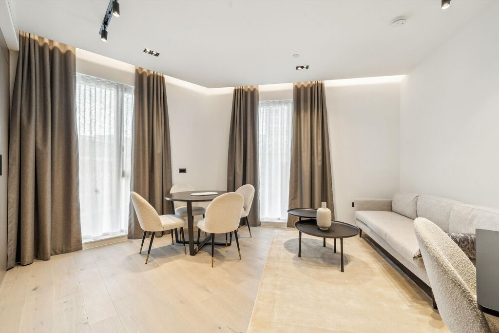 Image of Pembridge Gardens, Notting Hill Gate, London W2