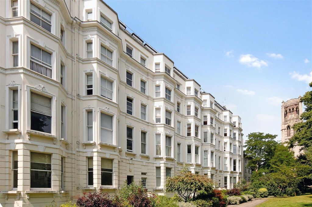 Image of Pinehurst Court, 1-3 Colville Gardens, Notting Hill, London W11