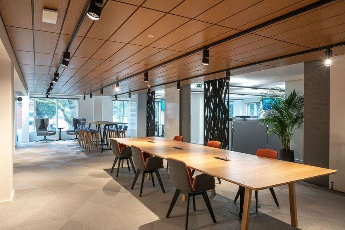 Office to rent in Wellington House, 60/68 Wimbledon Hill Road