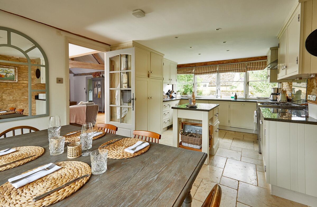 house for sale in Sandford St. Martin, Chipping Norton, Oxfordshire, OX7 OXF012017389 Knight