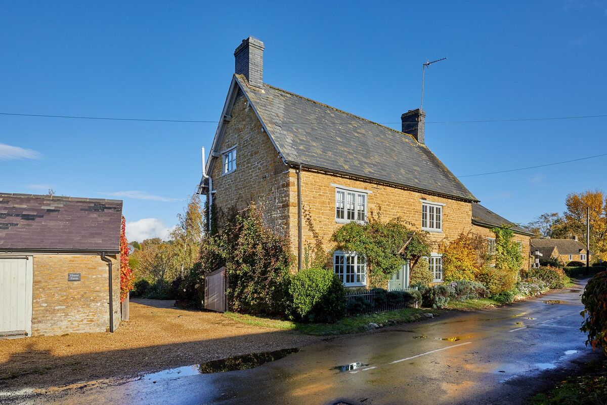 house for sale in Sibford Ferris, Oxfordshire, OX15 OXF012029031 Knight Frank