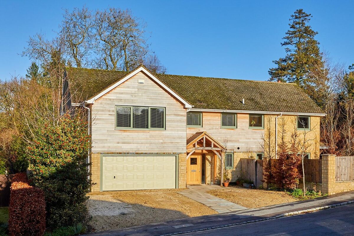 house for sale in Lees Heights, Charlbury, Chipping Norton, Oxfordshire