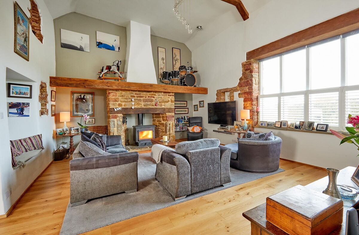 house for sale in Warkworth, Banbury, Oxfordshire/Northamptonshire border, OX17 OXF012037808