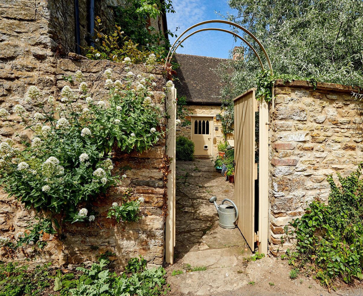 house for sale in Steeple Aston, Oxfordshire, OX25 OXF012039533