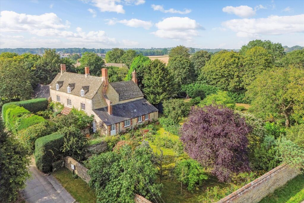 Image of Long Hanborough, Oxfordshire, OX29