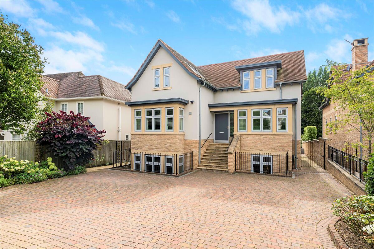 house for sale in Woodstock Road, Oxford, Oxfordshire, OX2. OXF012085436 Knight Frank