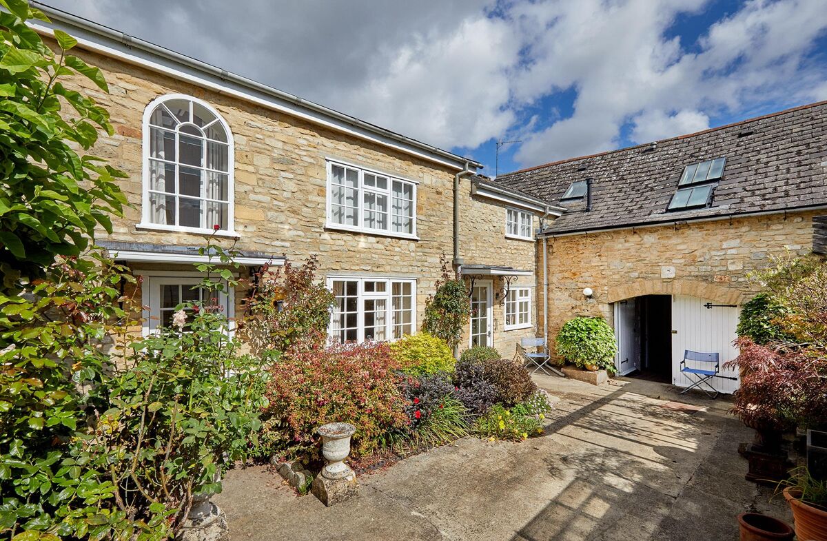 house for sale in Oxford Street, Woodstock, Oxfordshire, OX20