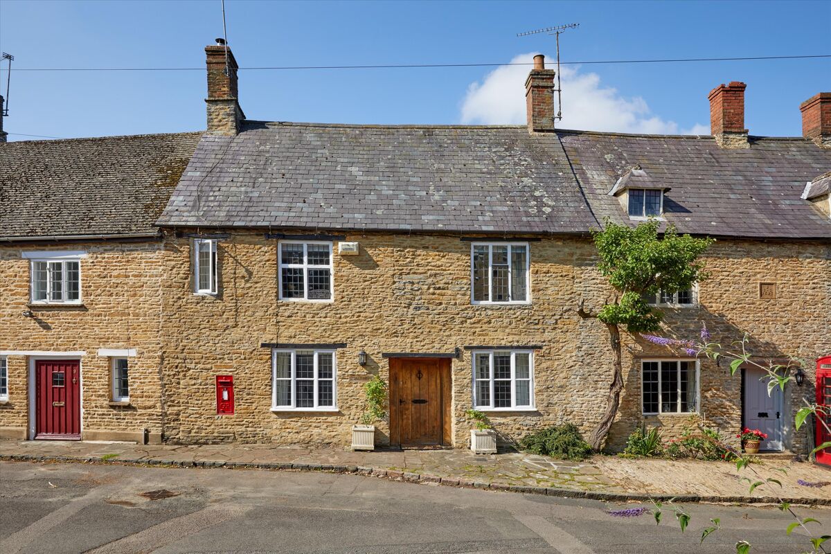 house for sale in Aynho, Oxfordshire/Northamptonshire Border, OX17