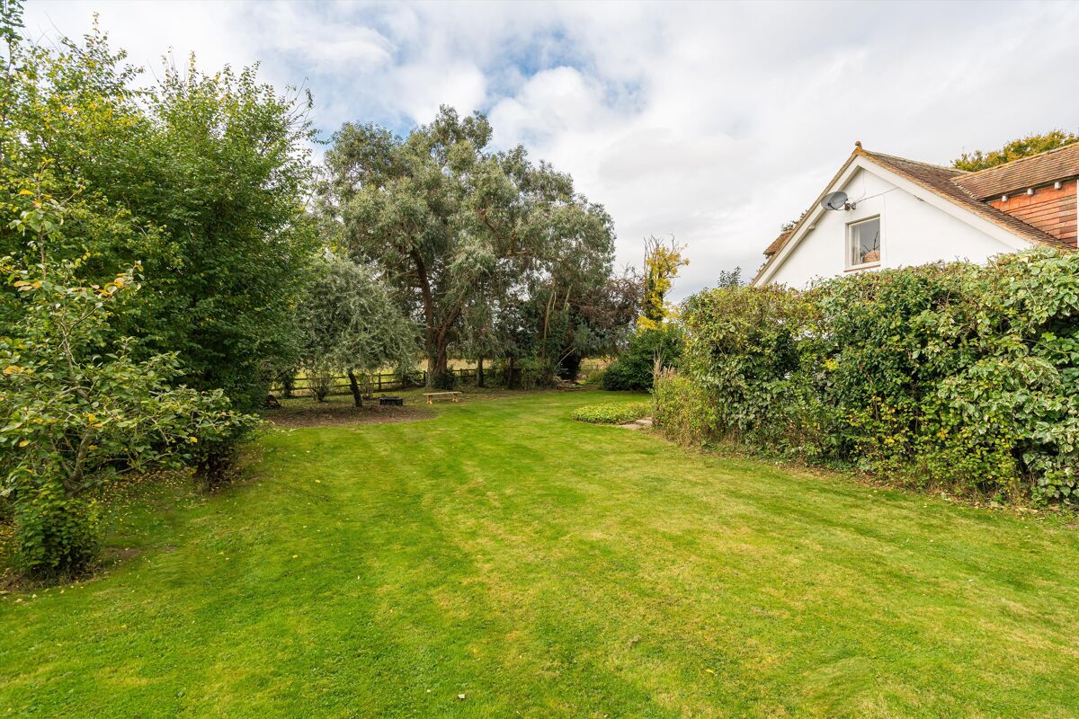 house for sale in Brightwell Baldwin, Watlington, Oxfordshire, OX49