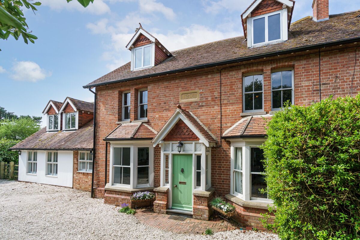 house for sale in Brightwell Baldwin, Watlington, Oxfordshire, OX49