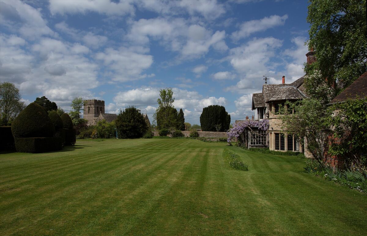 house for sale in Cumnor, Oxford, Oxfordshire, OX2. OXF012118115 Knight Frank