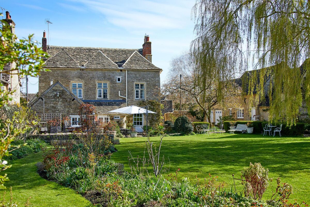 house for sale in Langford, Oxfordshire/Gloucestershire border, GL7 OXF012120216 Knight Frank