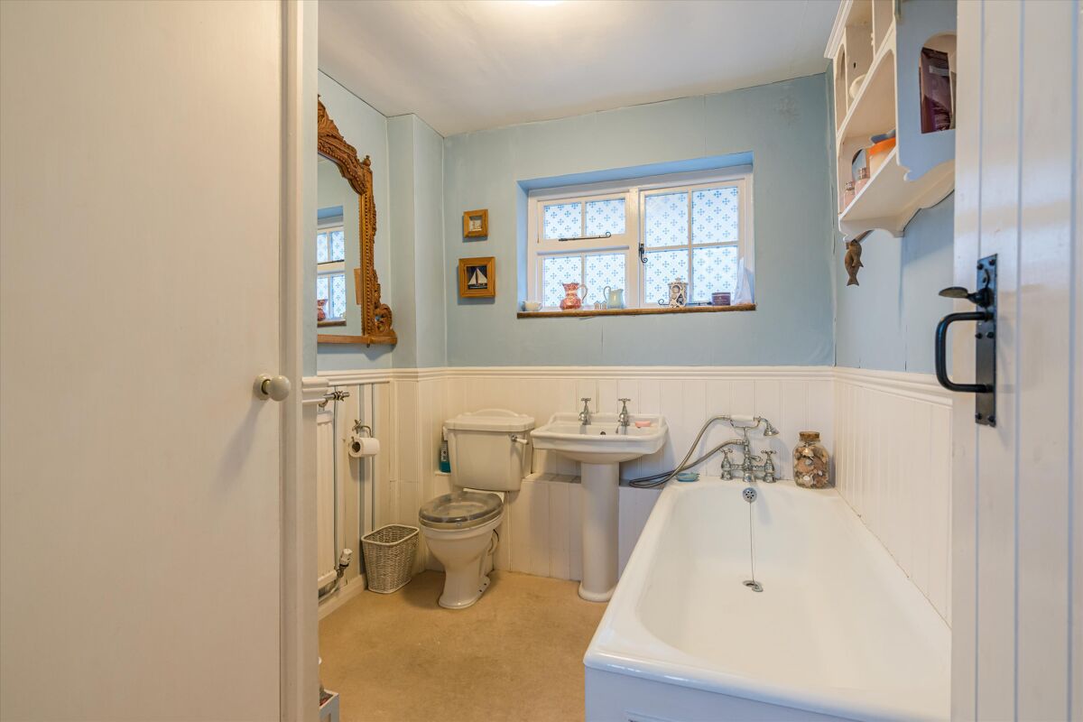 house for sale in The Green, Great Milton, Oxford, Oxfordshire, OX44