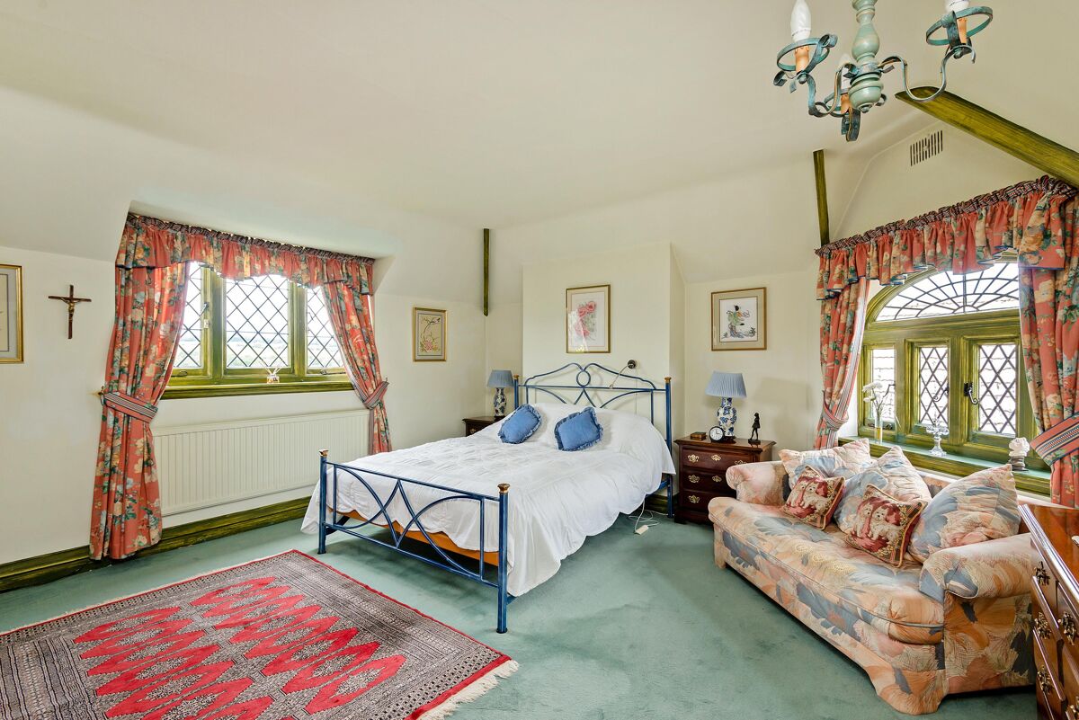 house for sale in Cumnor Hill, Oxford, OX2 OXF012137649 Knight Frank