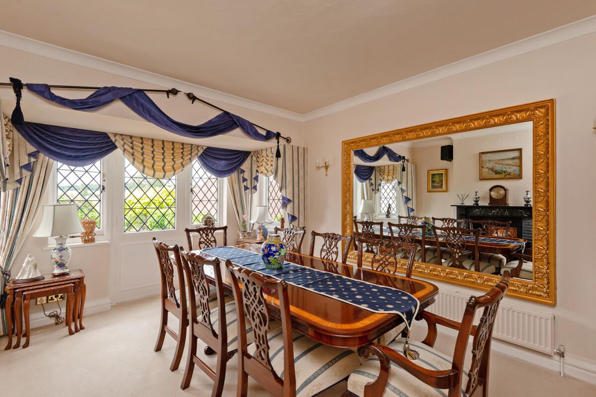 house for sale in Cumnor Hill, Oxford, OX2 OXF012137649 Knight Frank