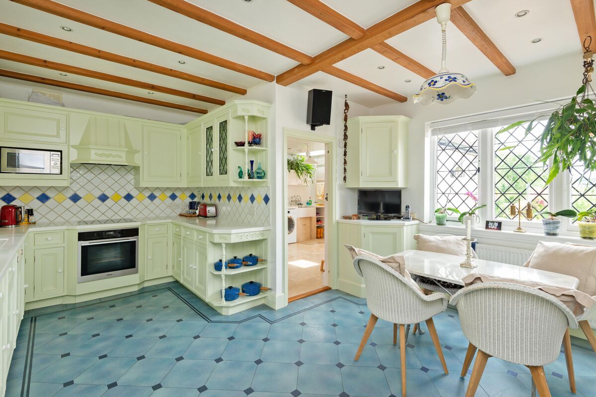 house for sale in Cumnor Hill, Oxford, OX2 OXF012137649 Knight Frank