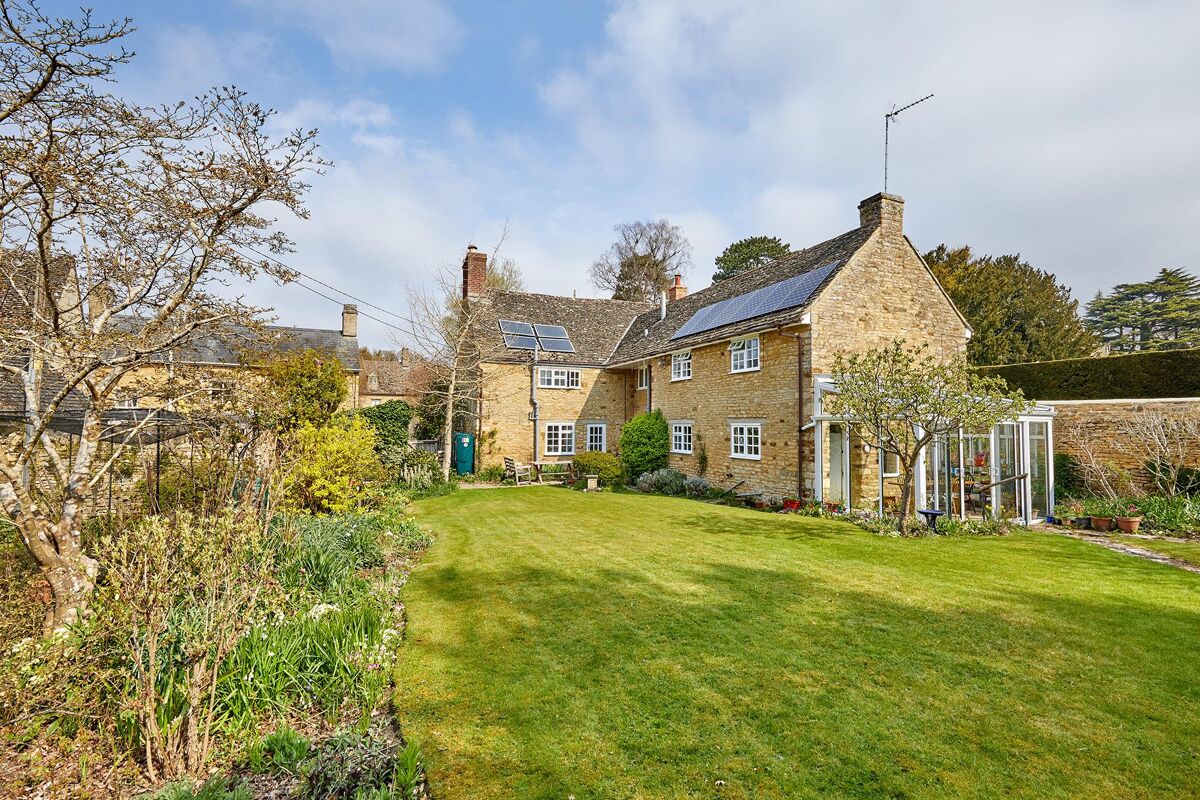 house for sale in Church Enstone, Chipping Norton, Oxfordshire, OX7