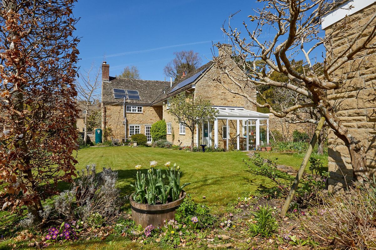 house for sale in Church Enstone, Chipping Norton, Oxfordshire, OX7