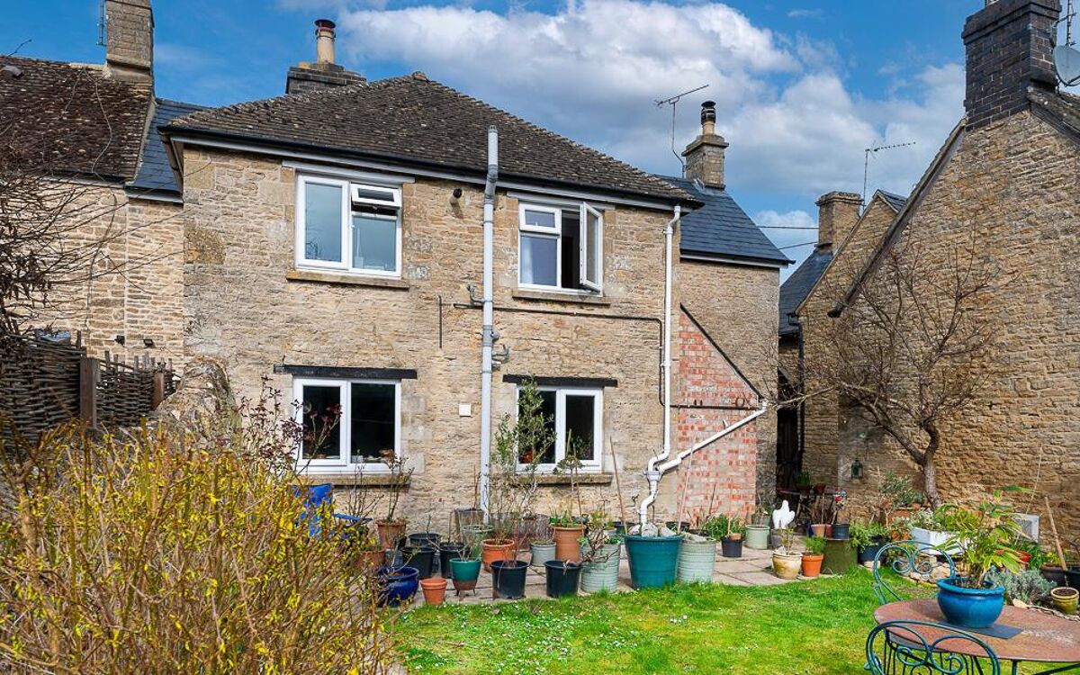 house for sale in Bull Hill, Chadlington, Chipping Norton, Oxfordshire