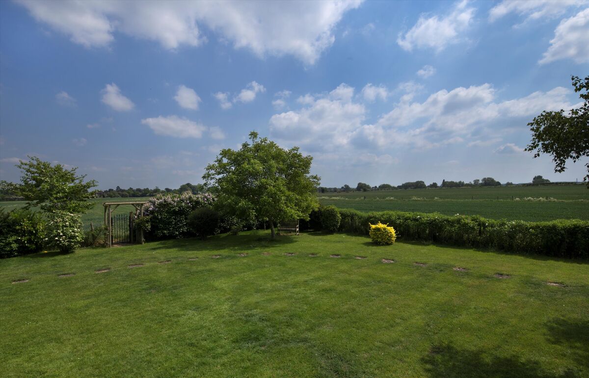 house for sale in Drayton Road, Sutton Courtenay, Abingdon, OX14 OXF012156798 Knight Frank