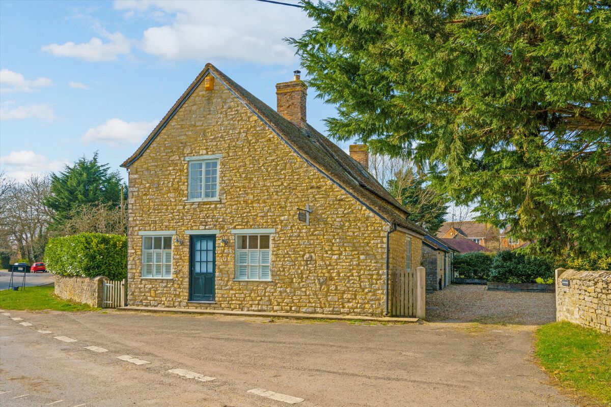 house for sale in Church Street, Marsh Gibbon, OX27 OXF012169163