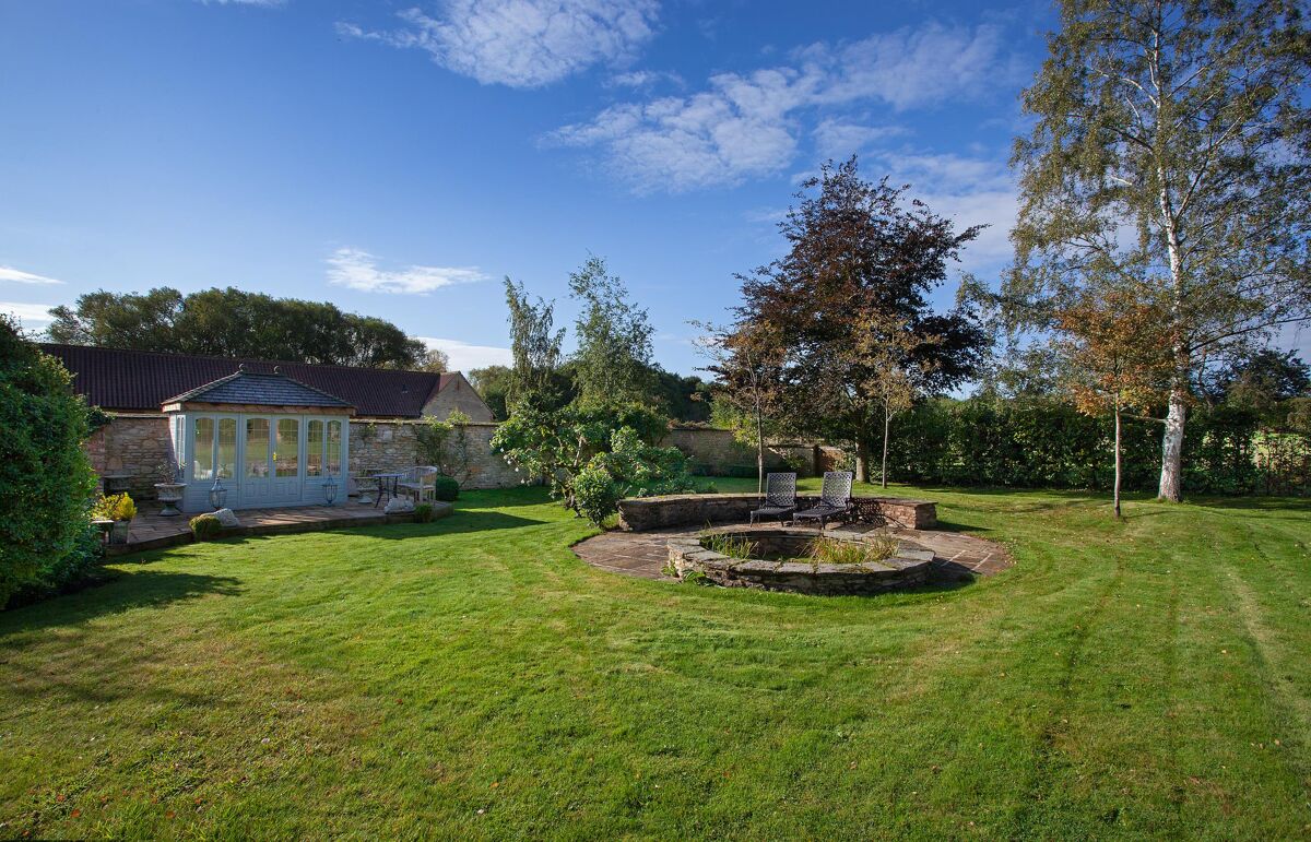 house for sale in Church Lane, Yarnton, Oxfordshire, OX5 OXF012172010