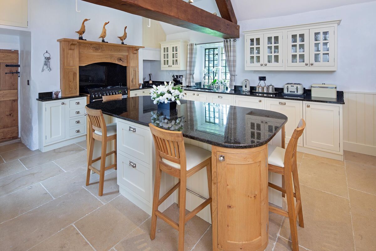 house for sale in Church Lane, Yarnton, Oxfordshire, OX5 OXF012172010