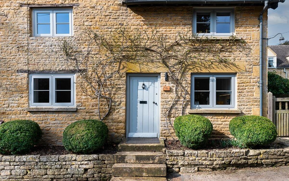 cottage for sale in Taston, Chipping Norton, Oxfordshire, OX7 ...