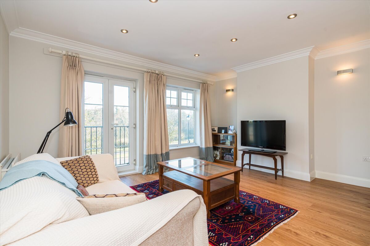 house for sale in Elizabeth Jennings Way, Oxford, Oxfordshire, OX2 OXF012182428 Knight Frank