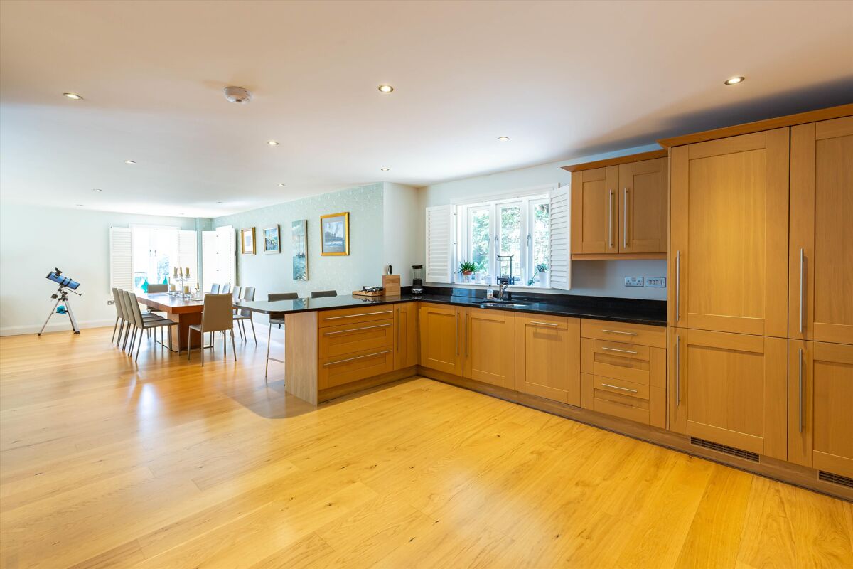 house for sale in Faringdon Road, Southmoor, Abingdon, Oxfordshire, OX13 OXF012183274 Knight