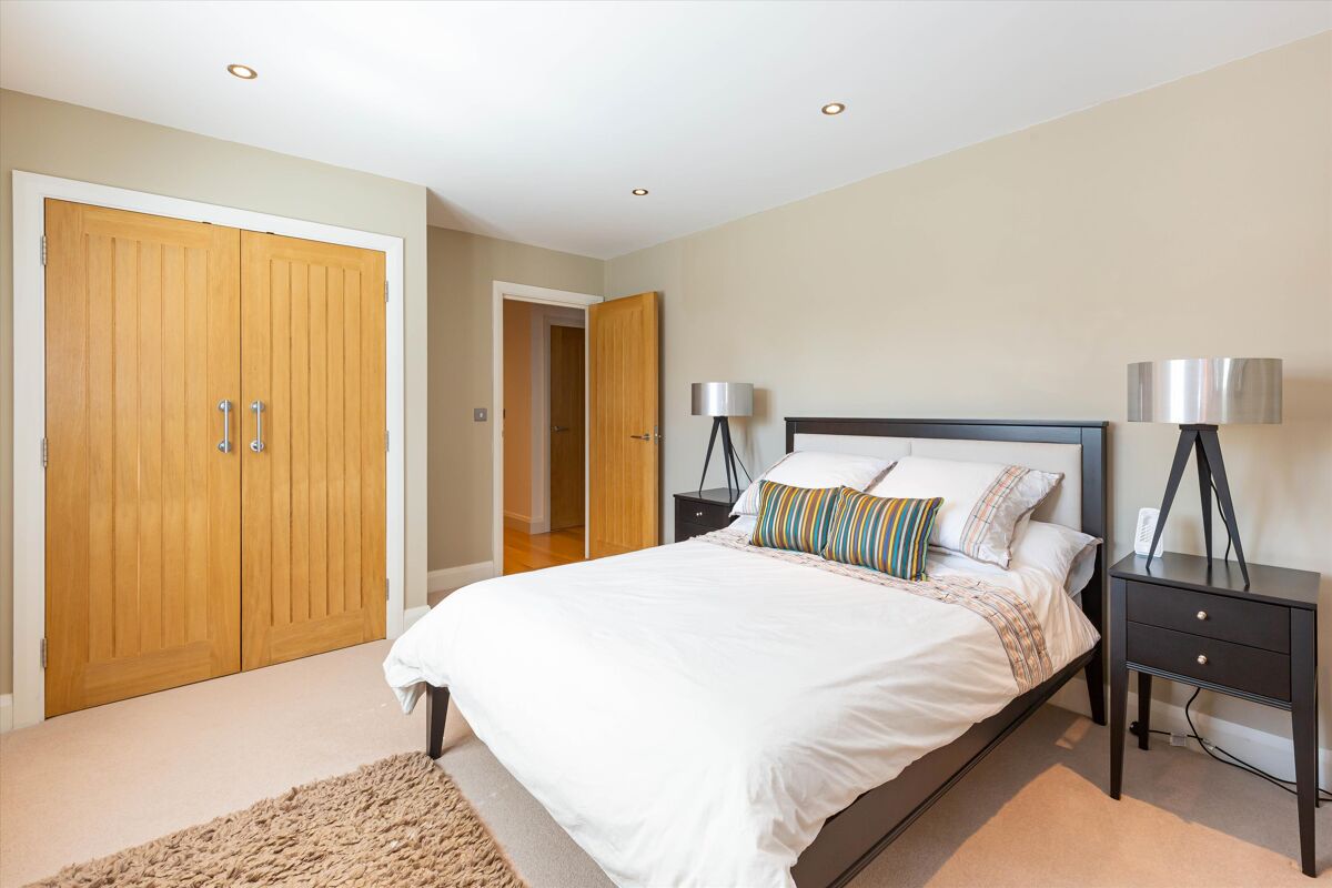 house for sale in Faringdon Road, Southmoor, Abingdon, Oxfordshire, OX13 OXF012183274 Knight