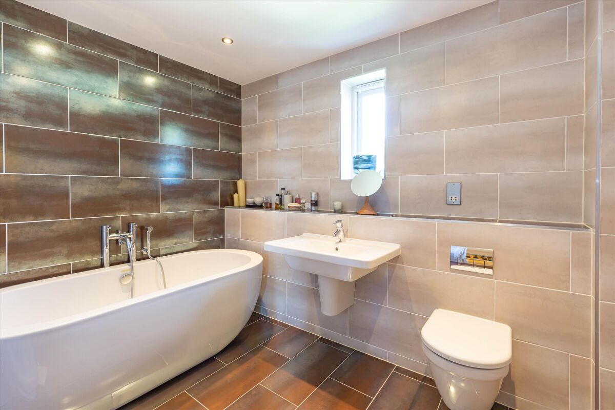 house for sale in Faringdon Road, Southmoor, Abingdon, Oxfordshire