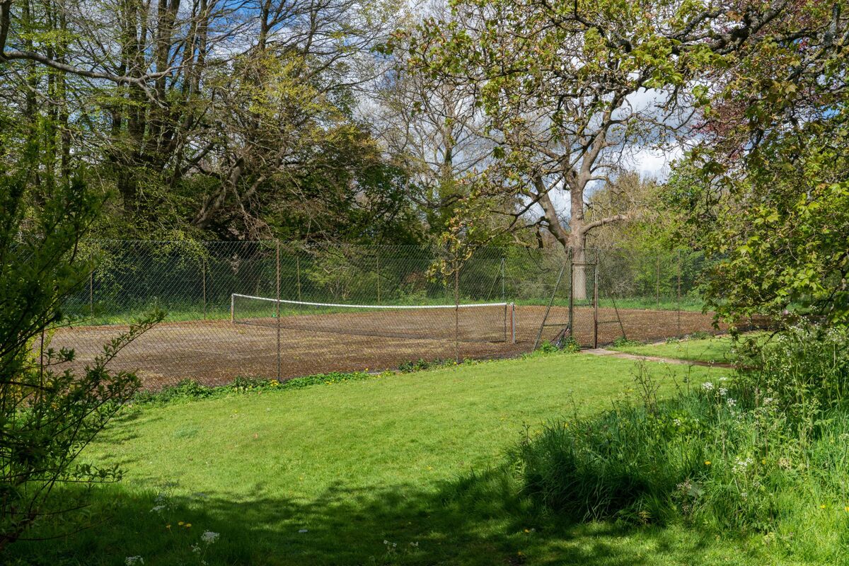 house for sale in Manor House, Oakley Road, Brill, HP18 OXF012187042