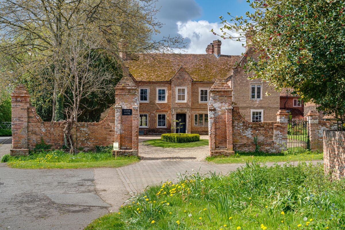 house for sale in Manor House, Oakley Road, Brill, HP18 OXF012187042