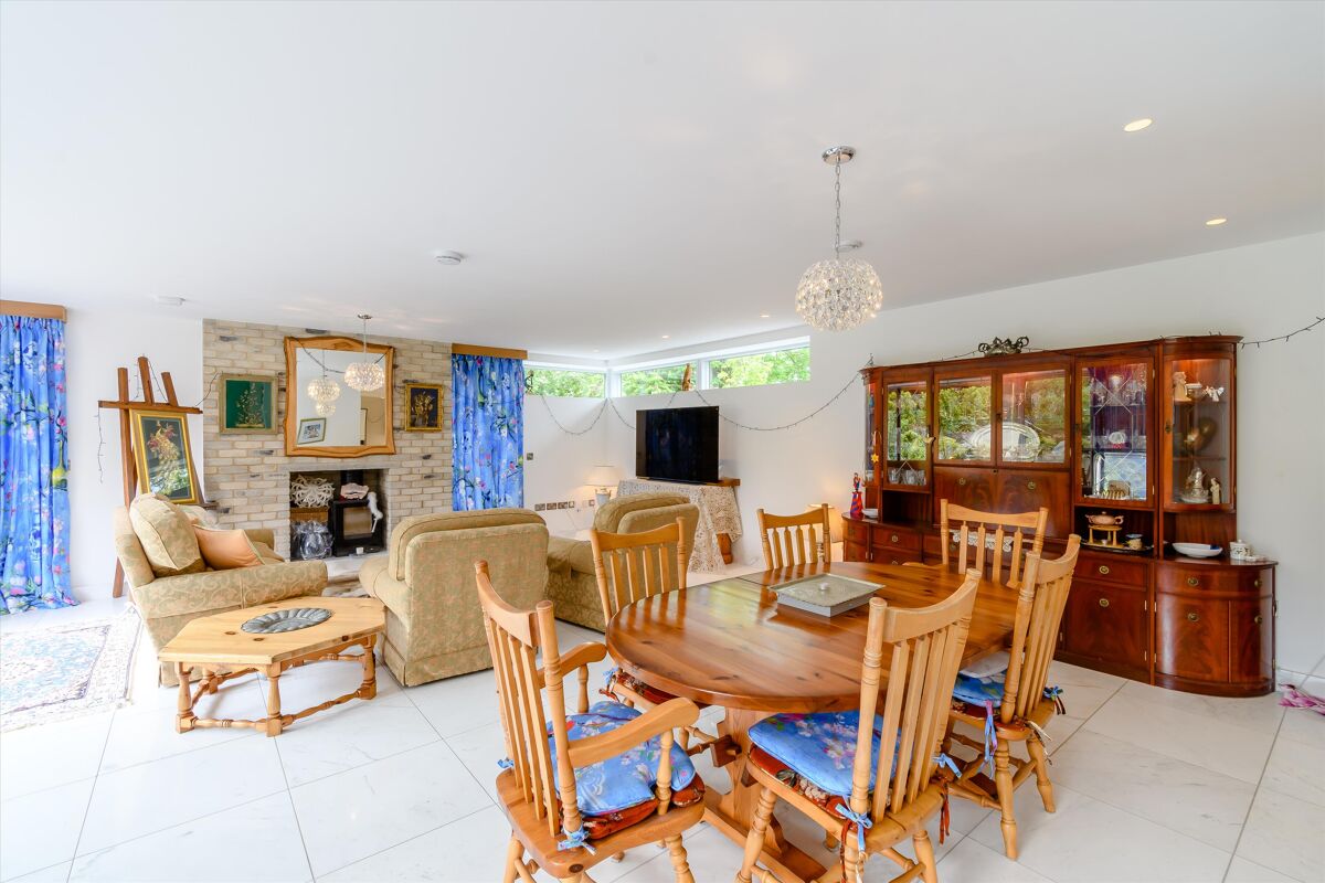 house for sale in Thackeray Close, Oxford, OX2 OXF012197815 Knight