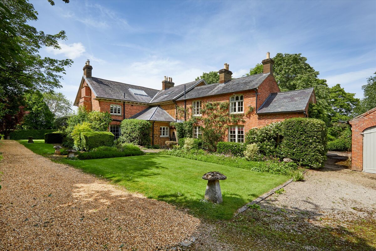 house for sale in Lower Tadmarton, Oxfordshire, OX15 OXF012200249