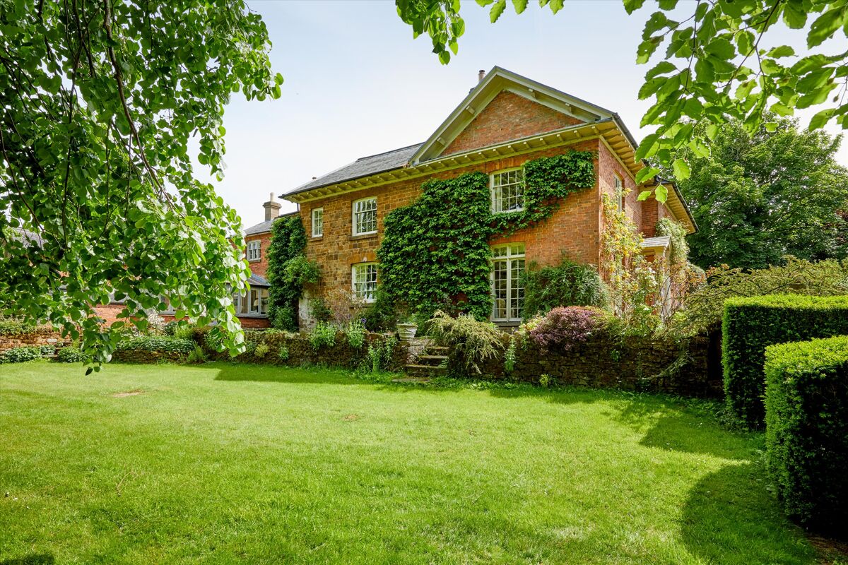 house for sale in Lower Tadmarton, Oxfordshire, OX15 OXF012200249