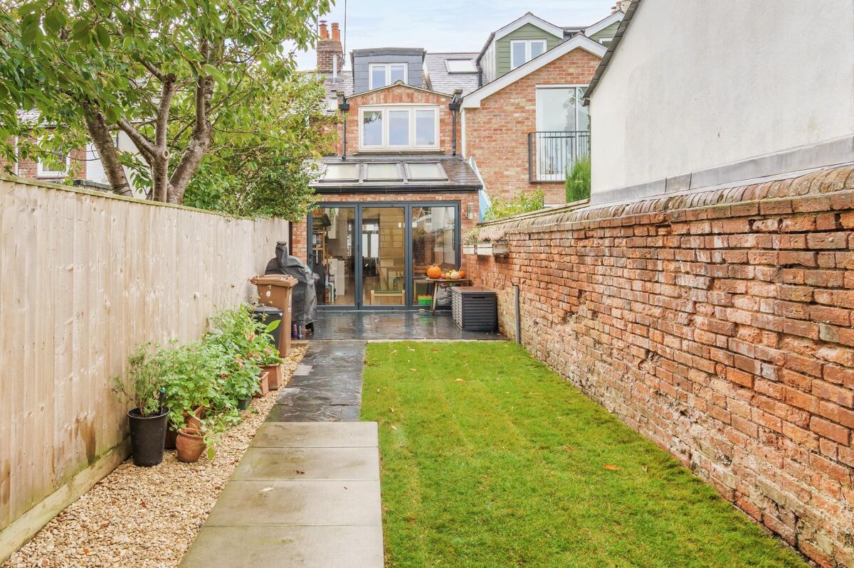 house for sale in West Street, Osney Island, Oxford, OX2 OXF012200596