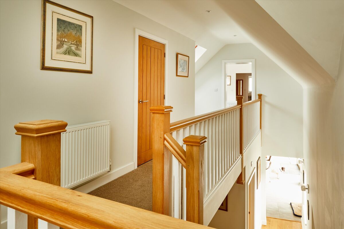 house for sale in ShiptonunderWychwood, Chipping Norton, Oxfordshire